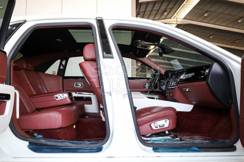 2011 رولز رويس قوست