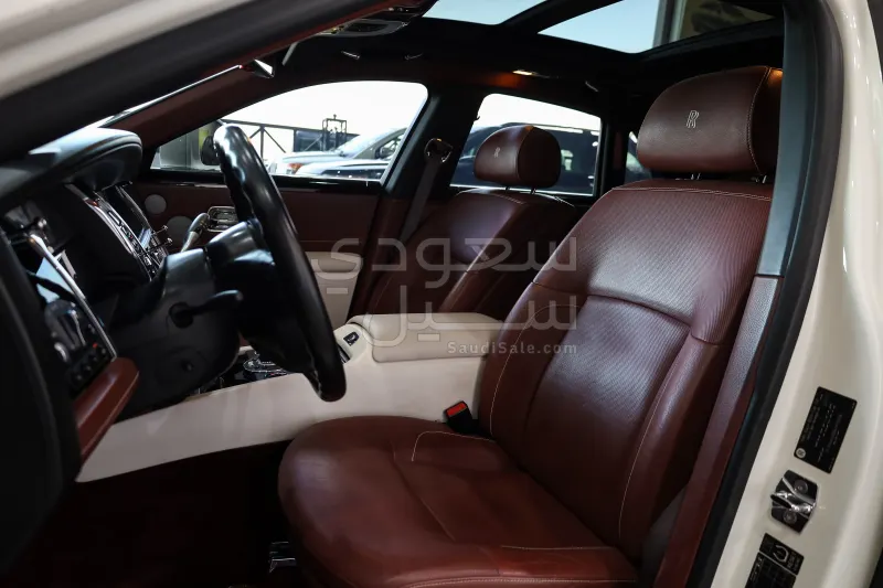 2011 رولز رويس قوست