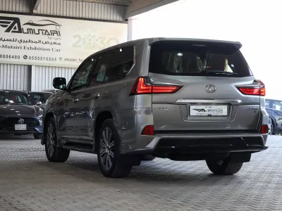 2018 لكزس إل إكس 570 اس