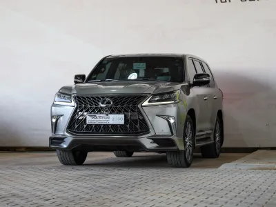 2018 لكزس إل إكس 570 اس