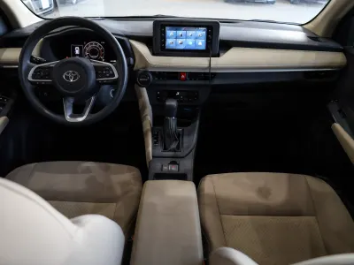 2024 تويوتا ياريس