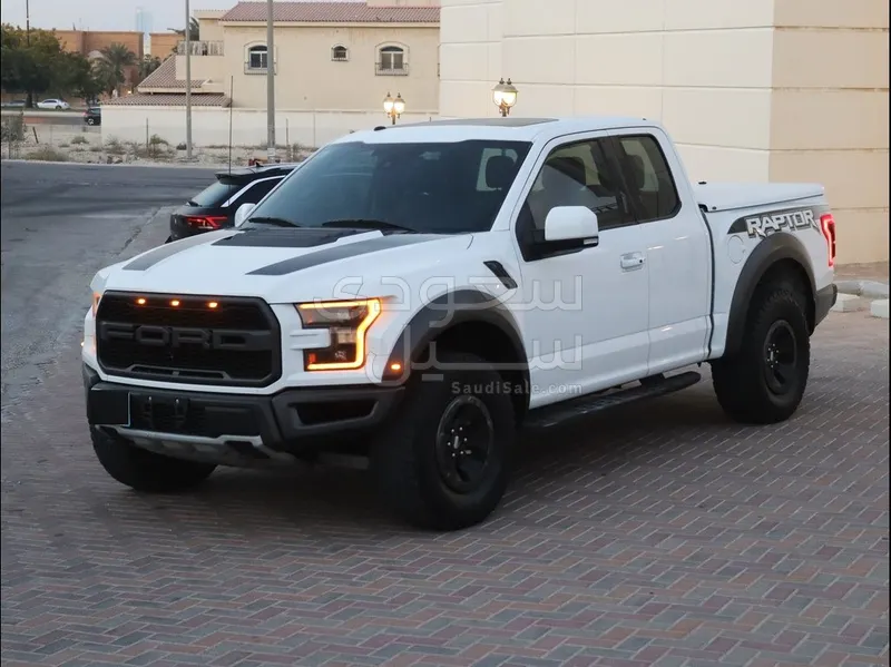 2017 فورد اف 150 رابتور