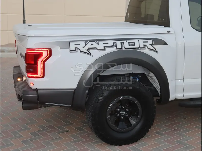 2017 فورد اف 150 رابتور