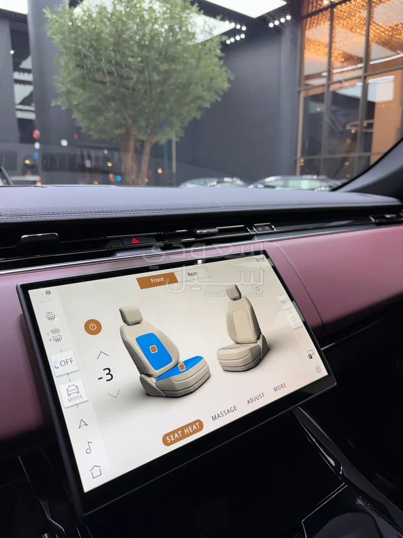 2025 لاند روفر رينج روفر سبورت اتش اس اي