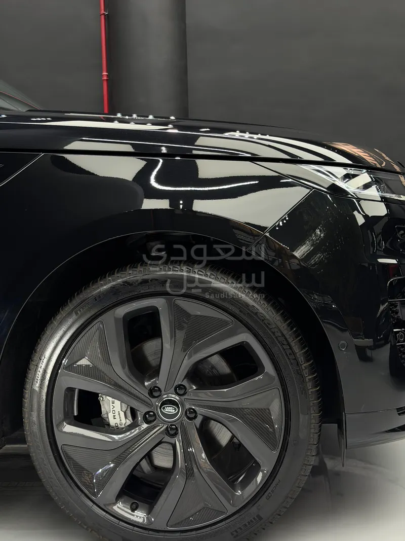 2025 لاند روفر رينج روفر سبورت اتش اس اي