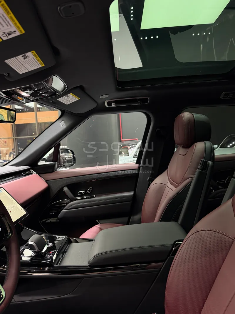 2025 لاند روفر رينج روفر سبورت اتش اس اي