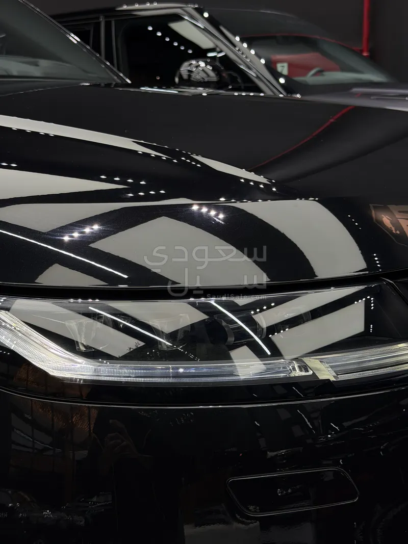 2025 لاند روفر رينج روفر سبورت اتش اس اي