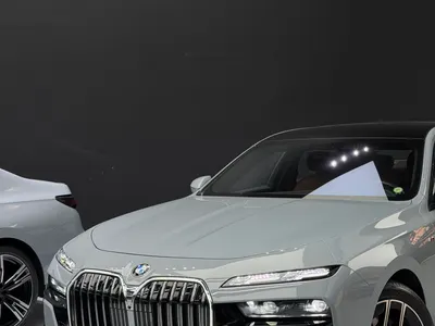 2025 بي ام دبليو الفئة السابعة 735أي