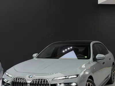 2025 بي ام دبليو الفئة السابعة 735أي