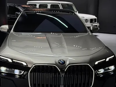 2025 بي ام دبليو الفئة السابعة 735أي