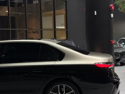 2025 بي ام دبليو الفئة السابعة 735أي