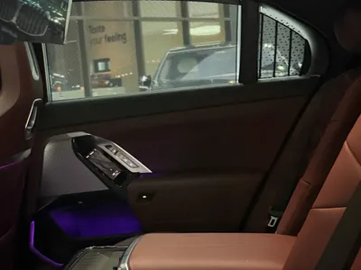 2025 بي ام دبليو الفئة السابعة 735أي