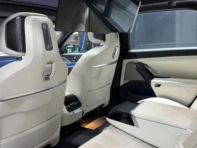 2025 بي ام دبليو الفئة السابعة 735أي