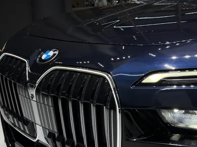 2025 بي ام دبليو الفئة السابعة 735أي