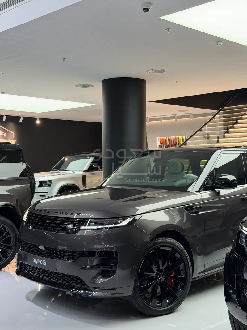 2025 لاند روفر رينج روفر سبورت اتش اس اي