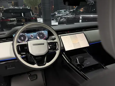 2025 لاند روفر رينج روفر سبورت اتش اس اي