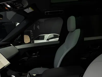 2025 لاند روفر رينج روفر سبورت اتش اس اي