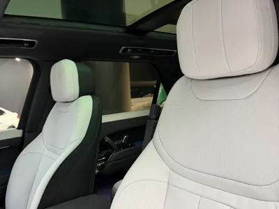 2025 لاند روفر رينج روفر سبورت اتش اس اي