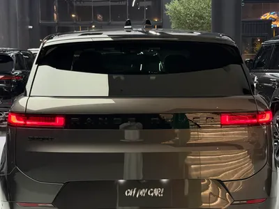 2025 لاند روفر رينج روفر سبورت اتش اس اي