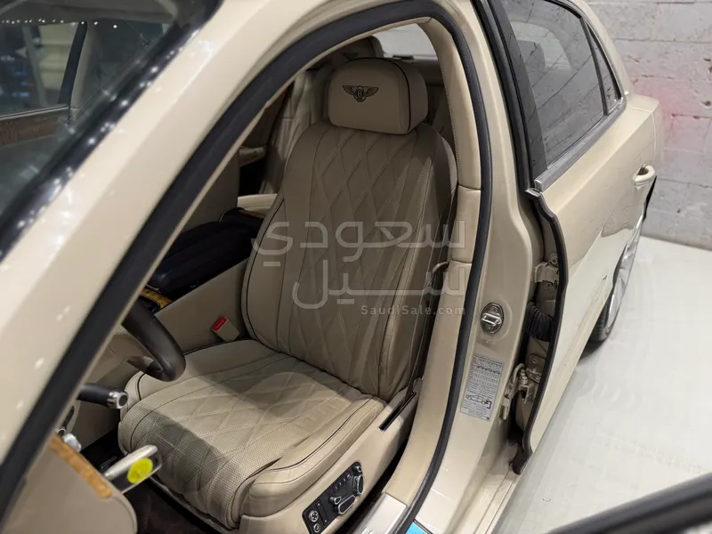 2014 بنتلي كونتيننتل فلاينج سبير