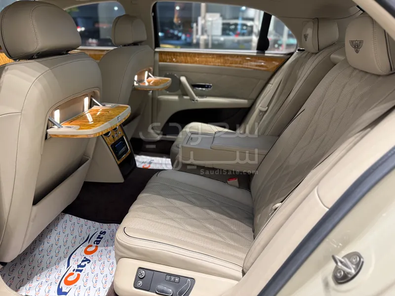 2014 بنتلي كونتيننتل فلاينج سبير