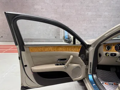 2014 بنتلي كونتيننتل فلاينج سبير