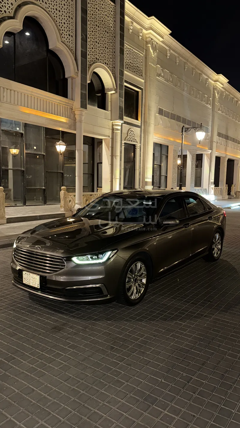 2022 فورد توروس