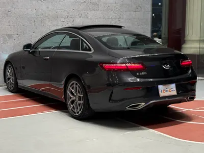 2021 مرسيدس - بنز إي 200