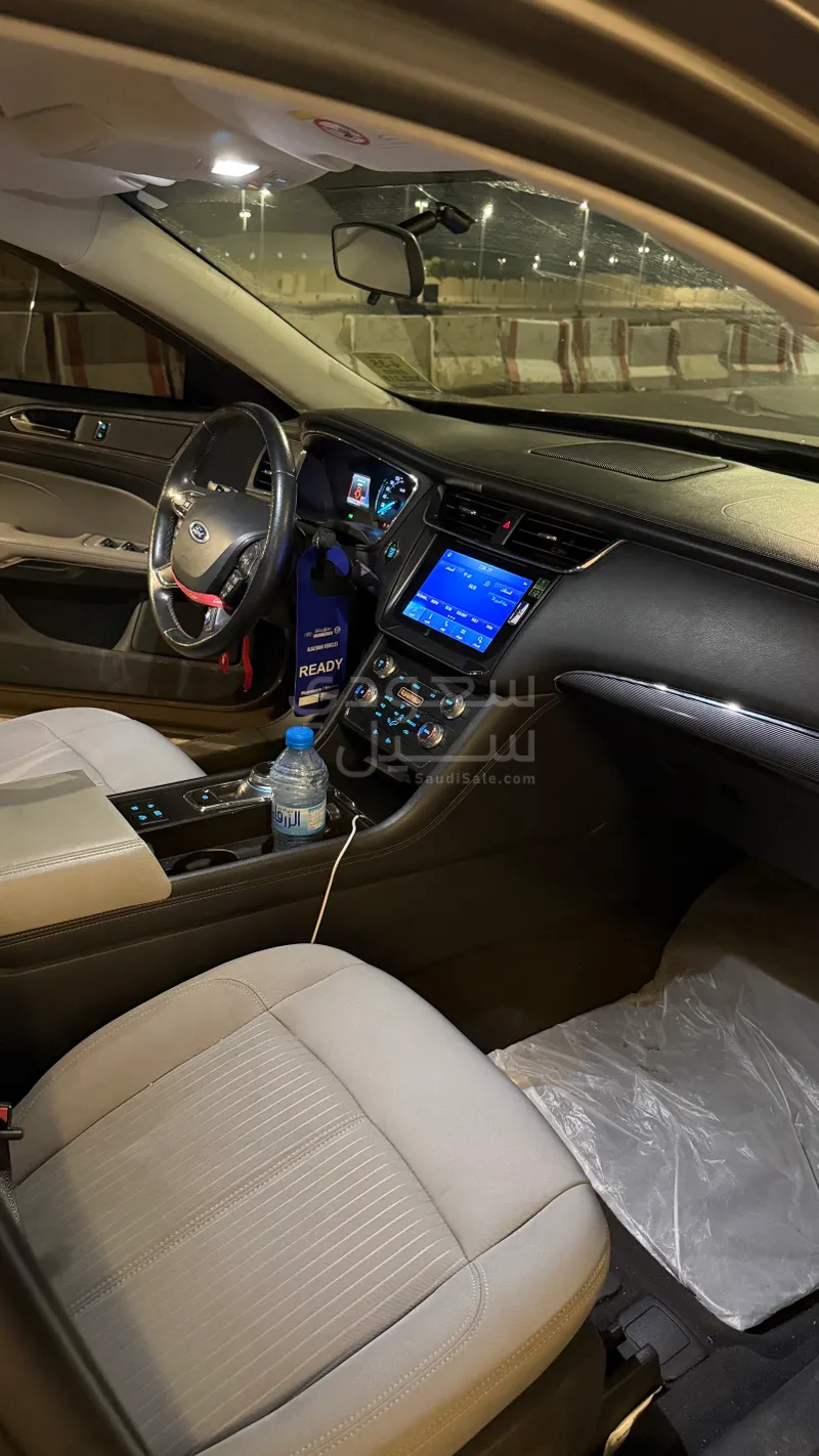 2022 فورد توروس