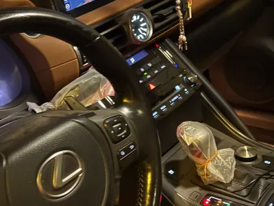 2021 لكزس آي إس 350