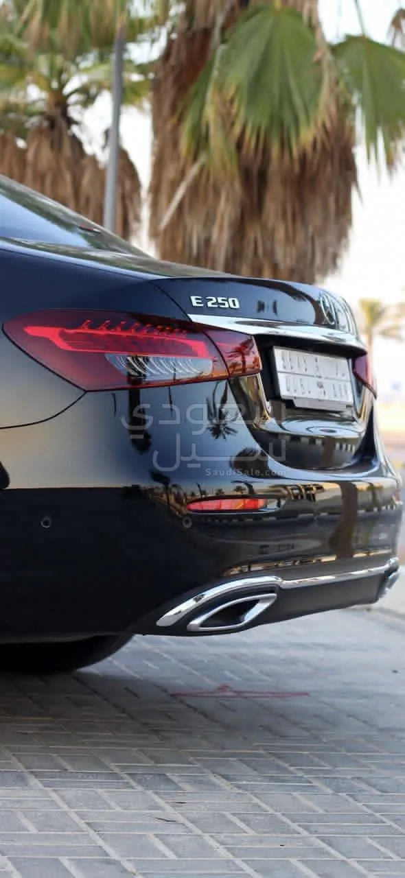2021 مرسيدس - بنز إي 250