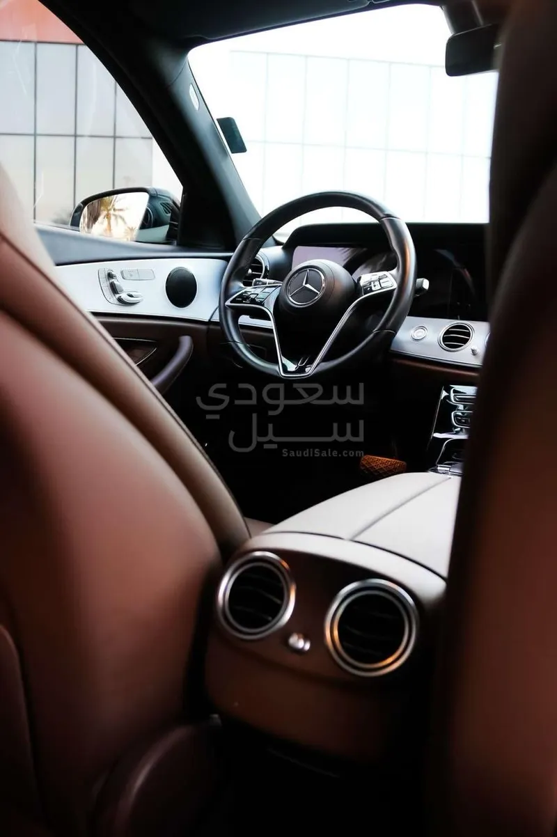 2021 مرسيدس - بنز إي 250