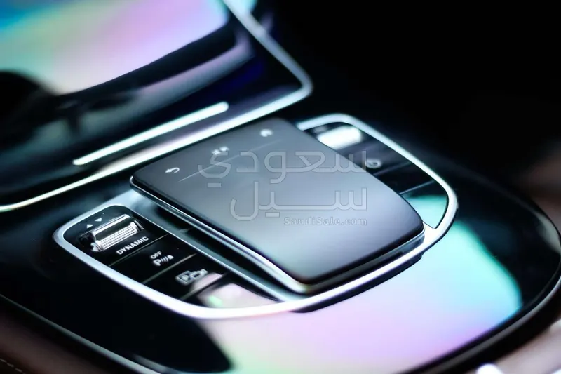 2021 مرسيدس - بنز إي 250