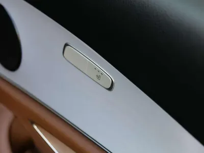 2021 مرسيدس - بنز إي 250