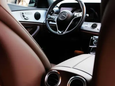 2021 مرسيدس - بنز إي 250