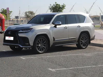 2023 لكزس إل إكس 600 إف