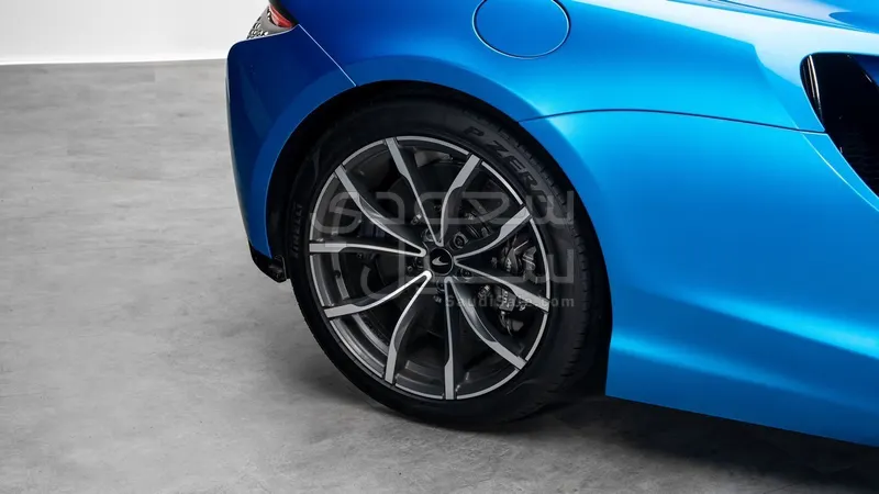 2023 مكلارين ارتورا