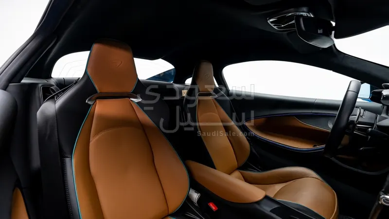 2023 مكلارين ارتورا