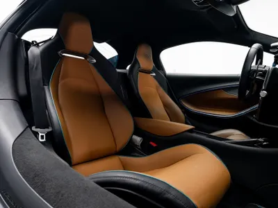 2023 مكلارين ارتورا