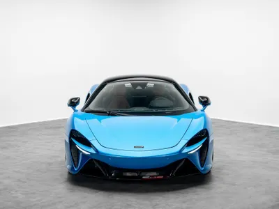 2023 مكلارين ارتورا