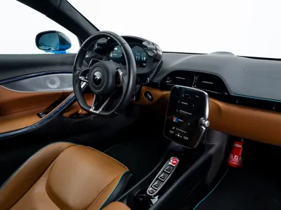 2023 مكلارين ارتورا