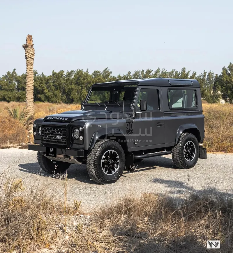 2016 لاند روفر ديفيندر 90