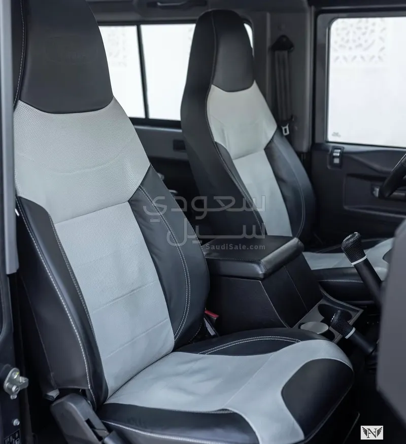 2016 لاند روفر ديفيندر 90