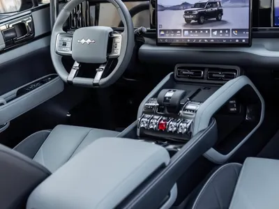 2025 بي واي دي ليوبارد 5