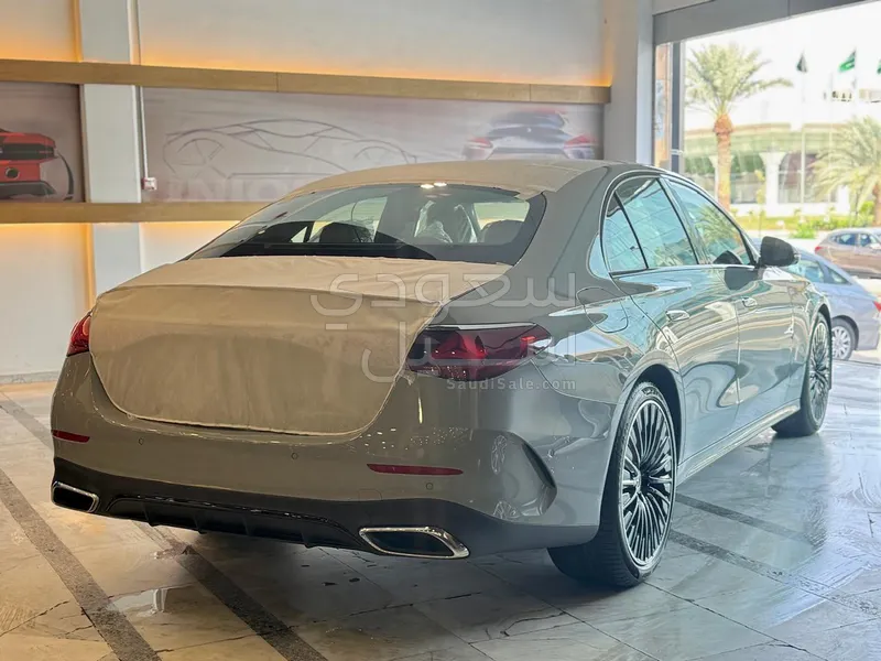 2026 مرسيدس - بنز إي 200 أي إم جي