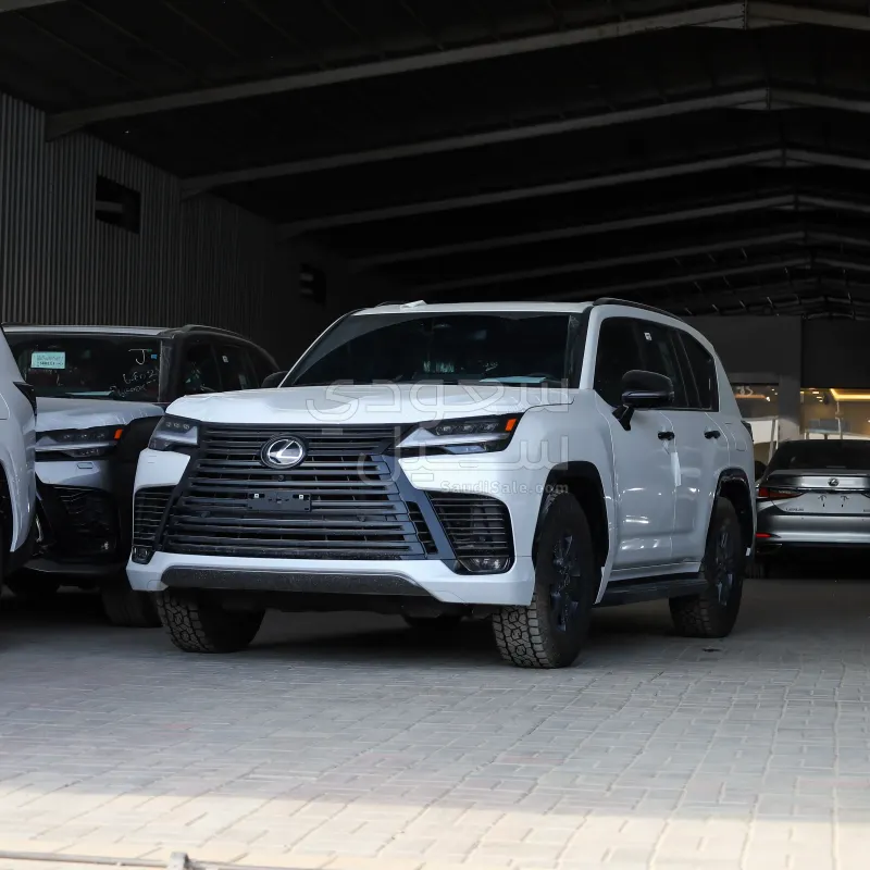 2025 لكزس إل إكس 600