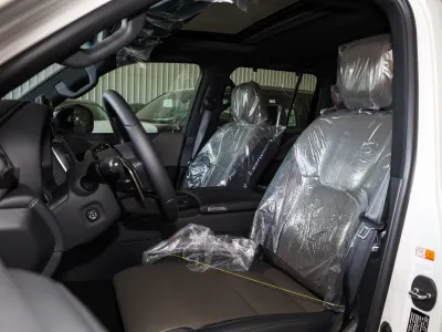 2025 لكزس إل إكس 600