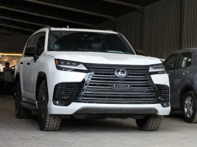 2025 لكزس إل إكس 600