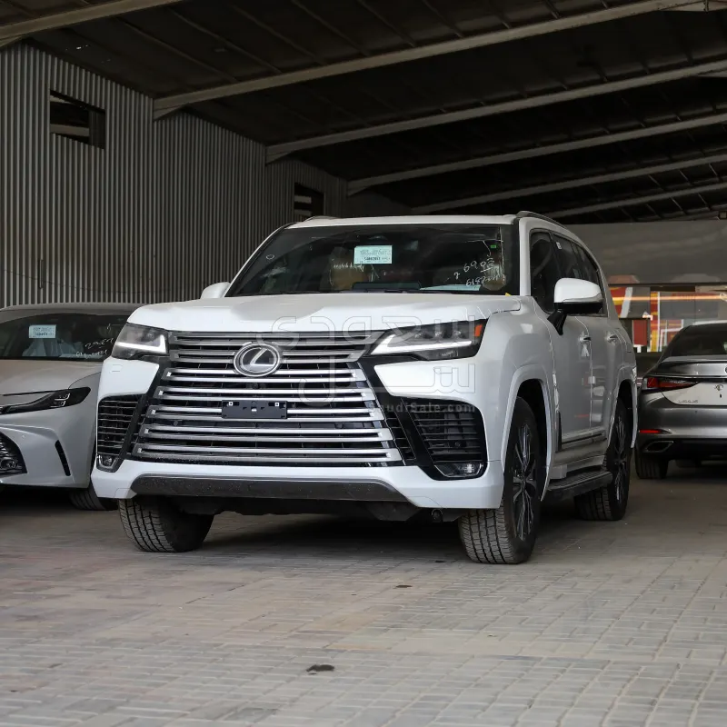 2025 لكزس إل إكس 700 اتش