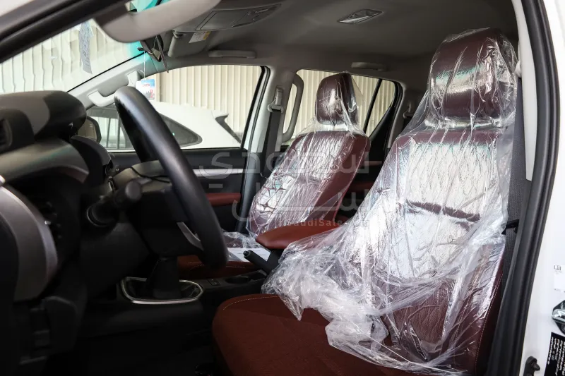 2025 تويوتا هاي لوكس غمارتين